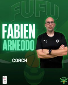 Nouveau coach pour les SF1 en PNF